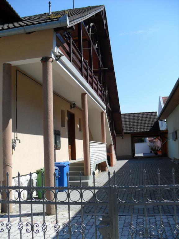 Harkány Oazis Apartman מראה חיצוני תמונה