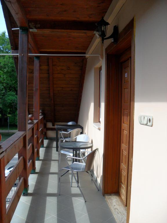 Harkány Oazis Apartman מראה חיצוני תמונה